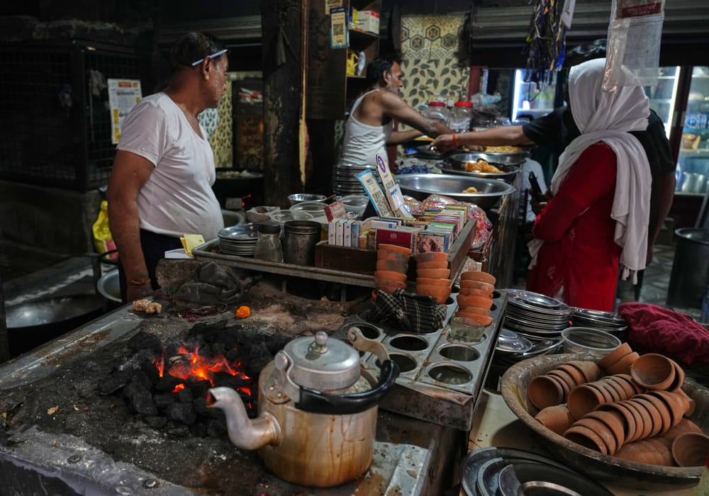 Choque de energia se espalha por cozinhas, florestas e áreas de conservação na África e no sul da Ásia
