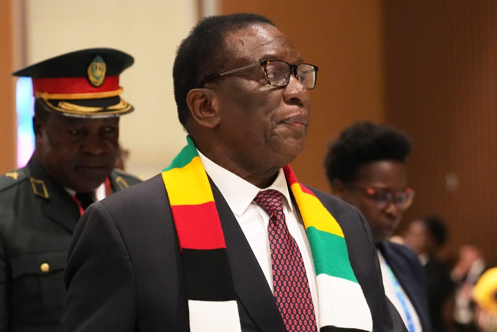 Zimbábue altera lei eleitoral para manter presidente no poder