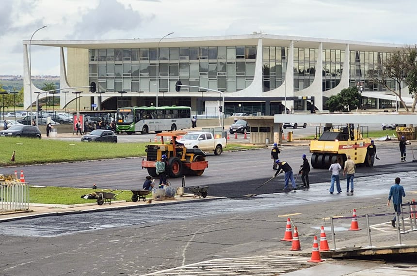 Congresso retorna do recesso parlamentar com vetos de Lula no radar